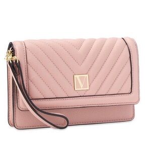 Victoria Secret Pink Chevron Quilted Wristlet Clutch